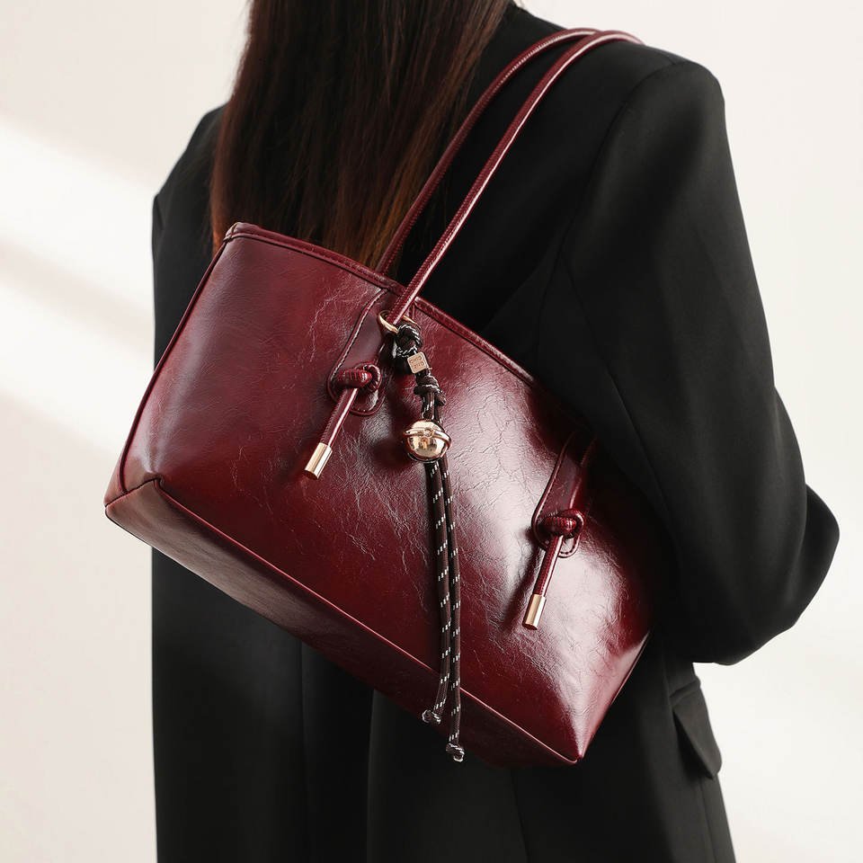 WB181 | Women's shoulder bag